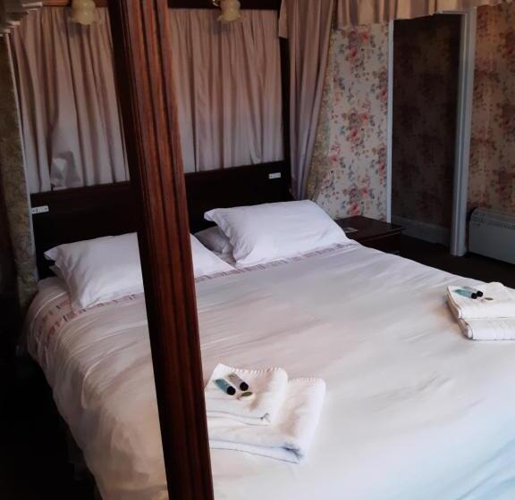 غرفة ديلوكس سرير كينج, The Russet House