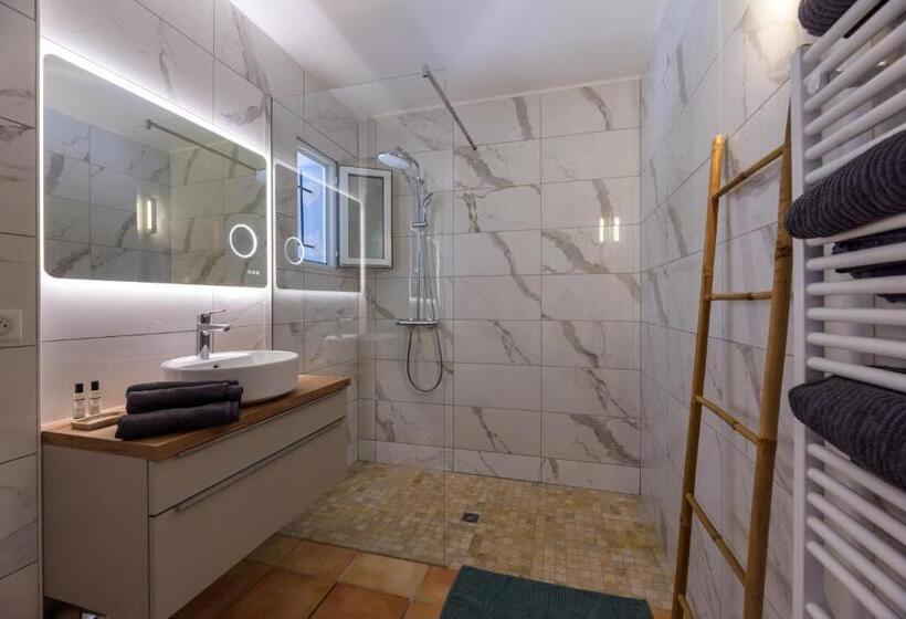 Апартаменты 1 Спальня Вид на Море, Résidence Ochji Di Mare