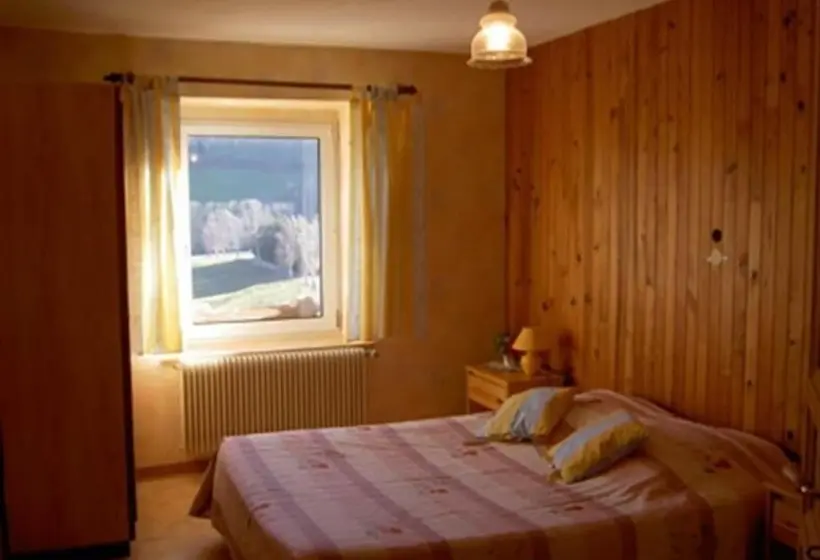 اتاق استاندارد چهار تخته, Ferme Auberge Du Chèvremont