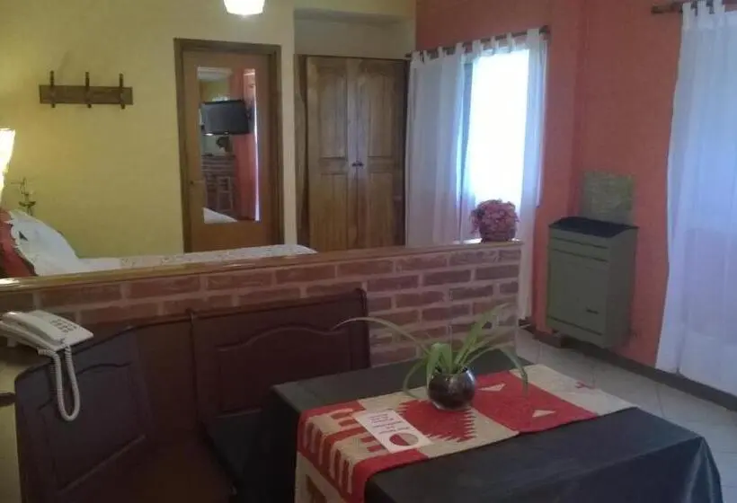 استودیوی استاندارد, Casa Celeste