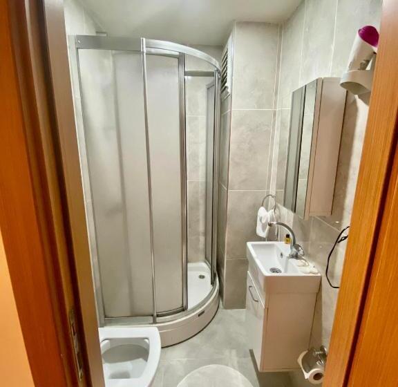اتاق استاندارد سه نفره, Konak Akaretler Suit