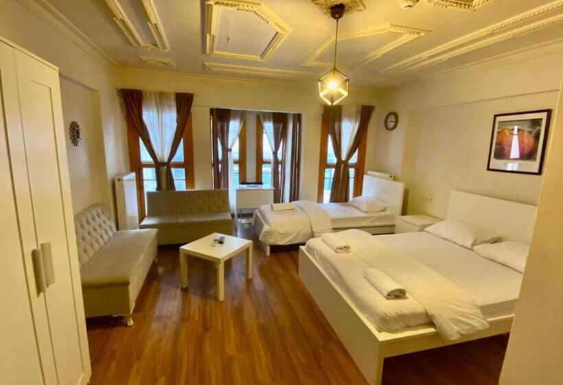 اتاق استاندارد سه نفره, Konak Akaretler Suit