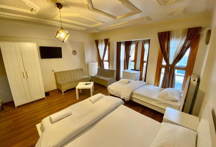 اتاق استاندارد سه نفره, Konak Akaretler Suit