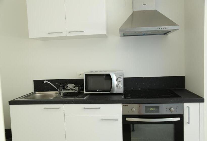 דירה בת חדר שינה 1 עם מרפסת, Résidence Moderne