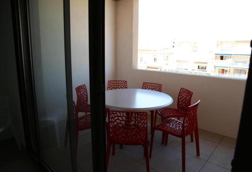 דירת חדר, Résidence Moderne