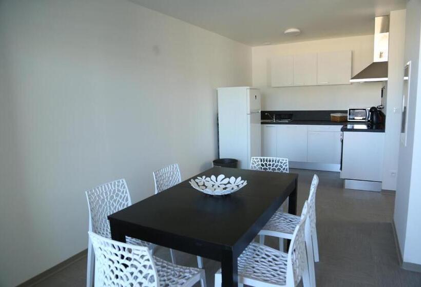 דירת חדר, Résidence Moderne