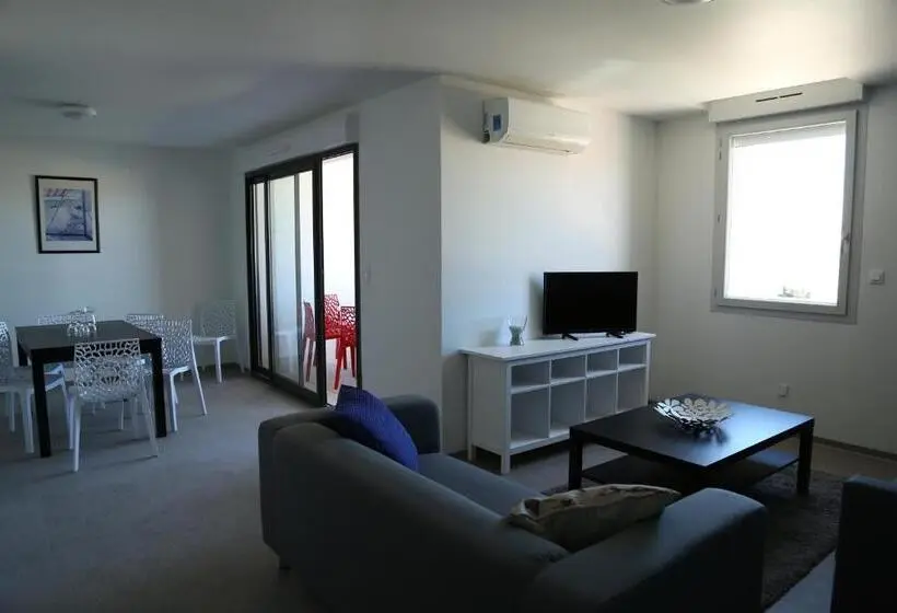 3 Bedroom Duplex Apartment, Résidence Moderne