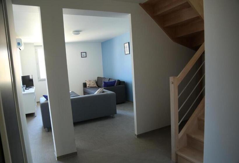 דירת דופלקס 3 חדרי שינה, Résidence Moderne