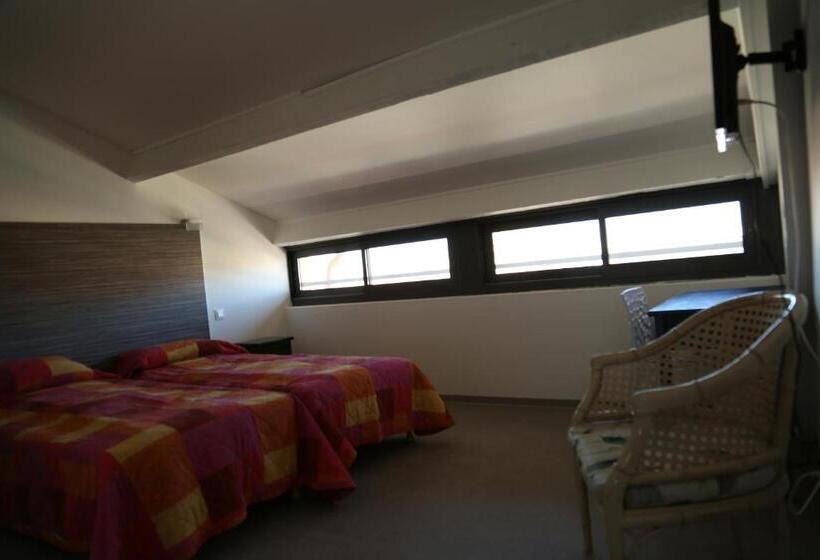 דירת דופלקס 3 חדרי שינה, Résidence Moderne