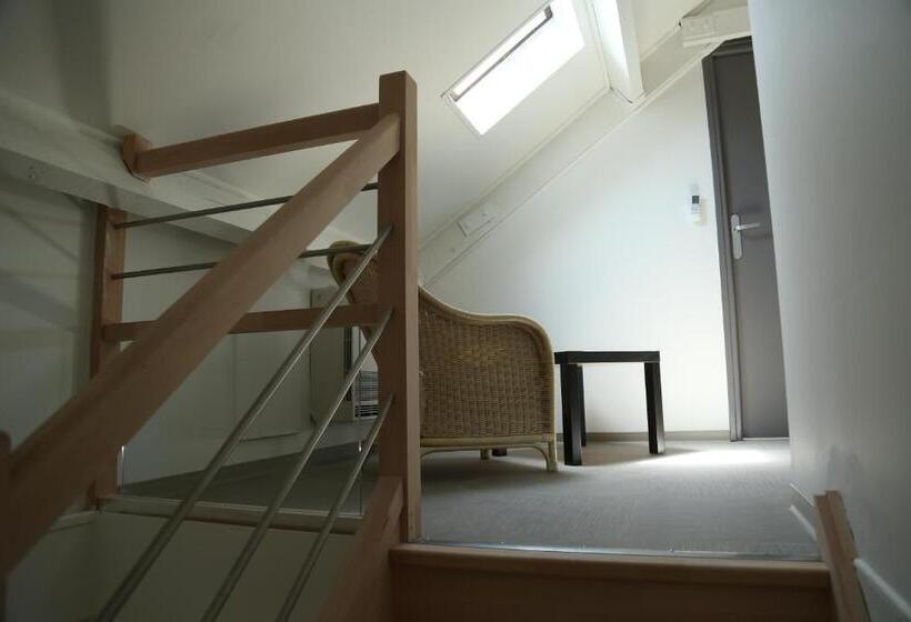 דירת דופלקס 3 חדרי שינה, Résidence Moderne