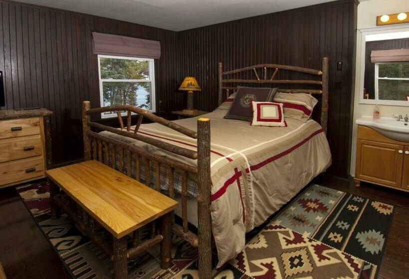 デラックスルーム, Cobblescote On The Lake