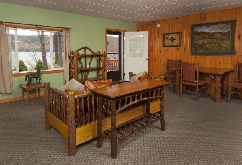 スイート, Cobblescote On The Lake