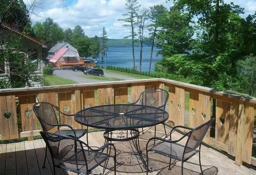 １ベッドルームハウス, Cobblescote On The Lake