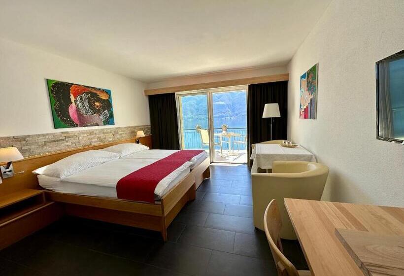 غرفة قياسية مطلّة علي البحيرة, Garni Morettina