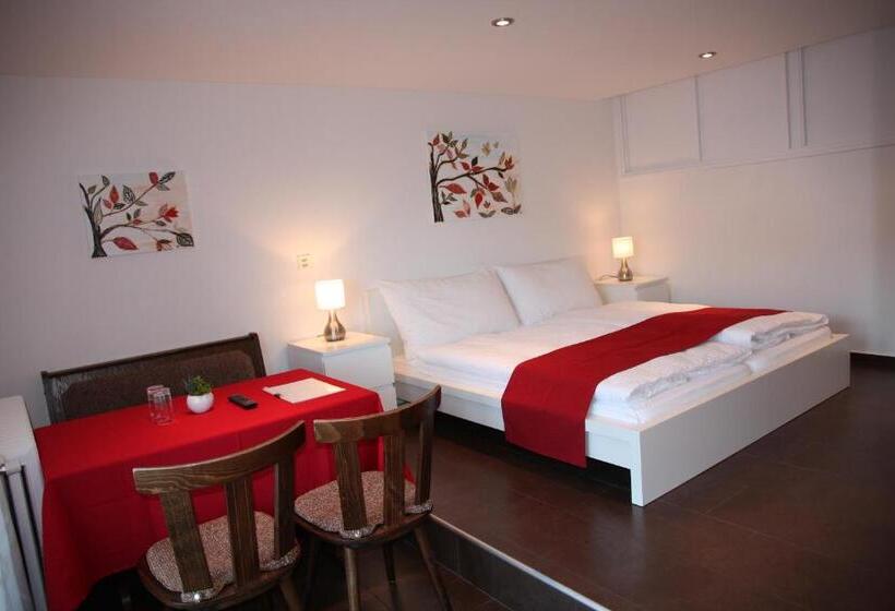 غرفة عائلية, Garni Morettina