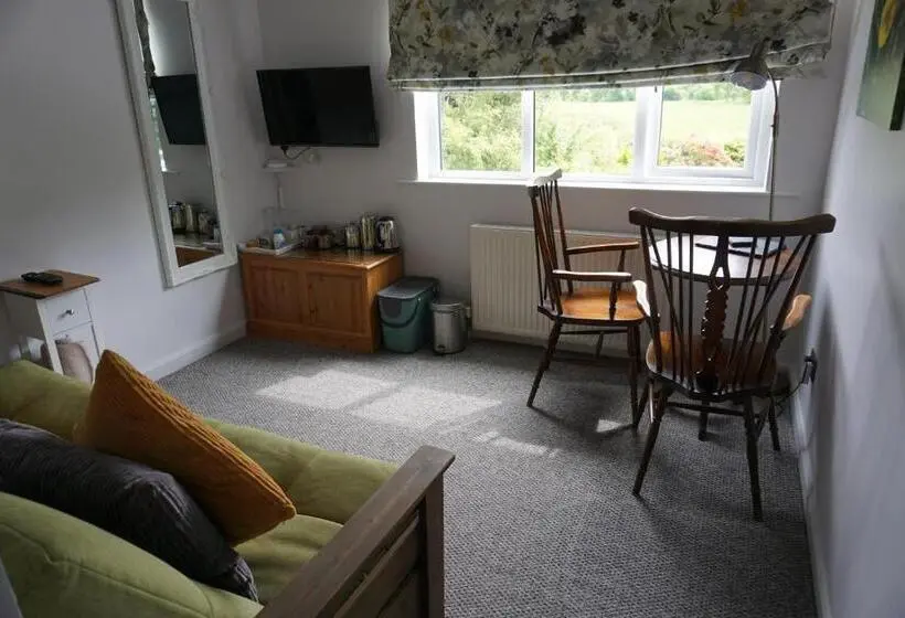 Suite with lake view, Lake View Country House