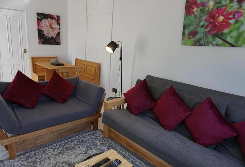 Suite Vista Jardí, Lake View Country House