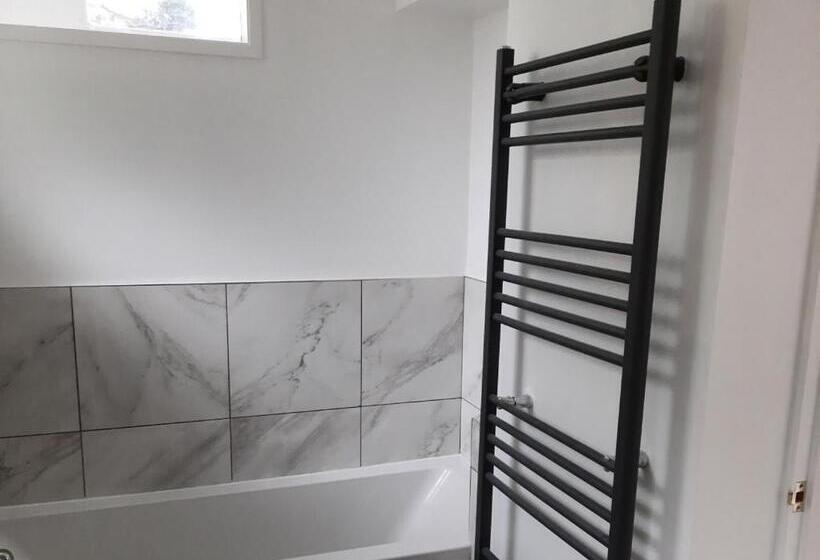 Suite Vista Jardí, Lake View Country House