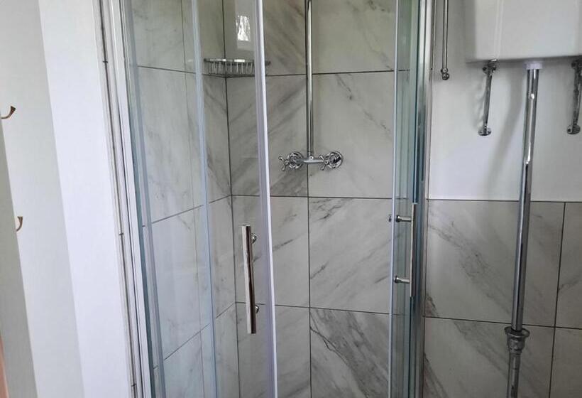 Suite Vista Jardí, Lake View Country House