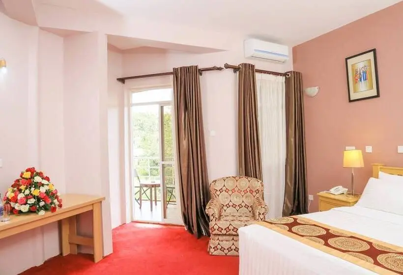 Chambre Executive, 7 Seasons