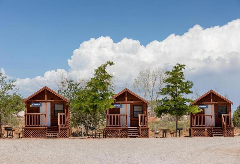 استودیوی لوکس, Sun Outdoors Canyonlands Gateway