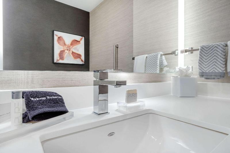 Стандартный Номер Кровать Кинг, Cambria Hotel Fort Mill