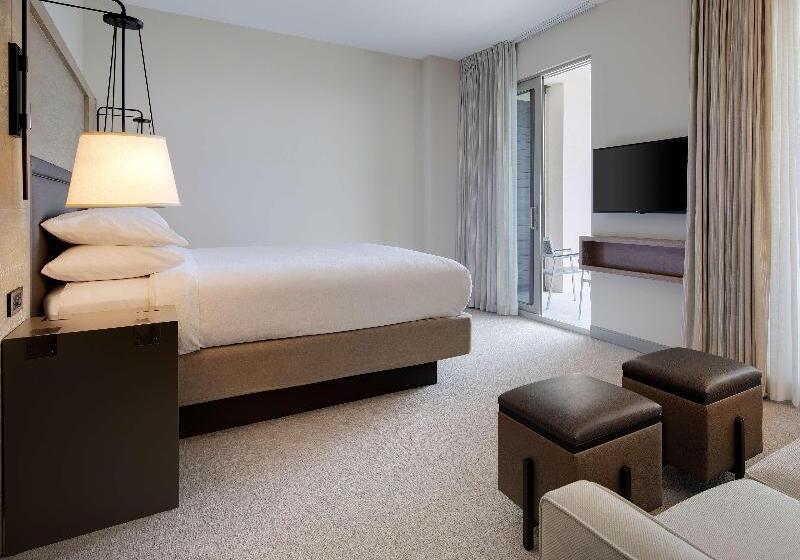 جناح سرير كينج, Cambria Hotel Fort Mill