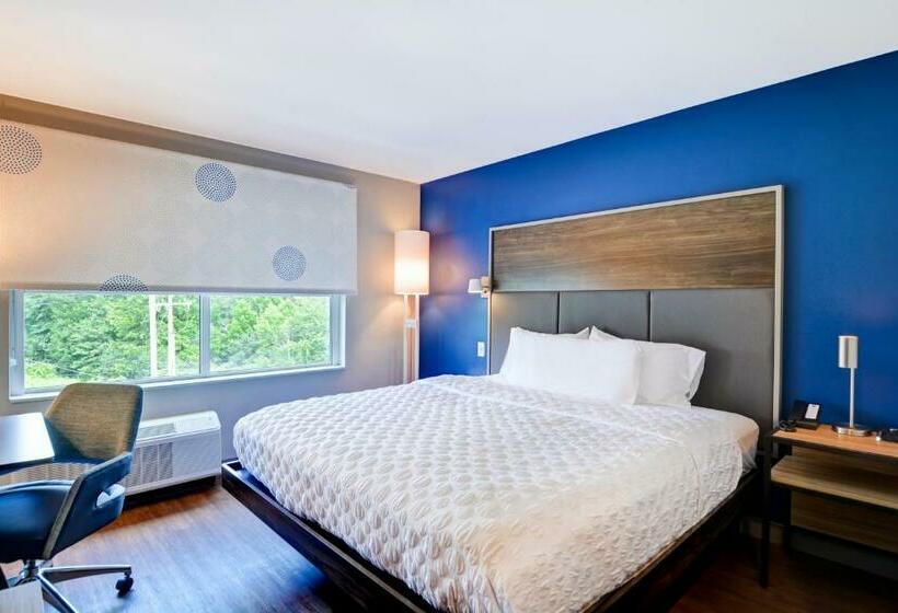 חדר סטנדרט עם מיטת קינג, Tru By Hilton Middletown