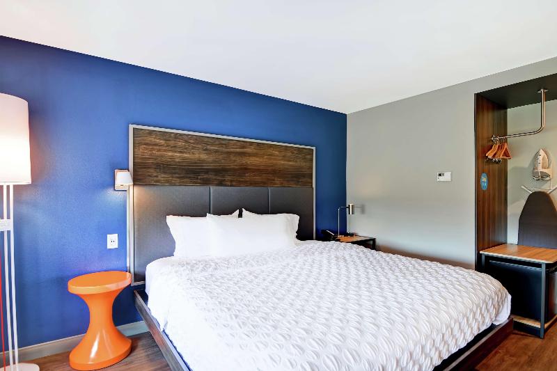 חדר סטנדרט עם מיטת קינג, Tru By Hilton Middletown