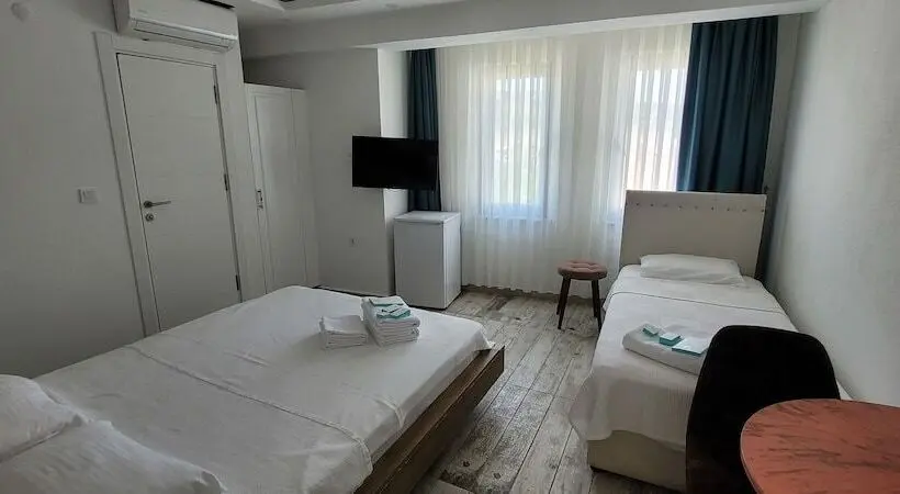 اتاق لوکس سه تخته, Tenes Otel