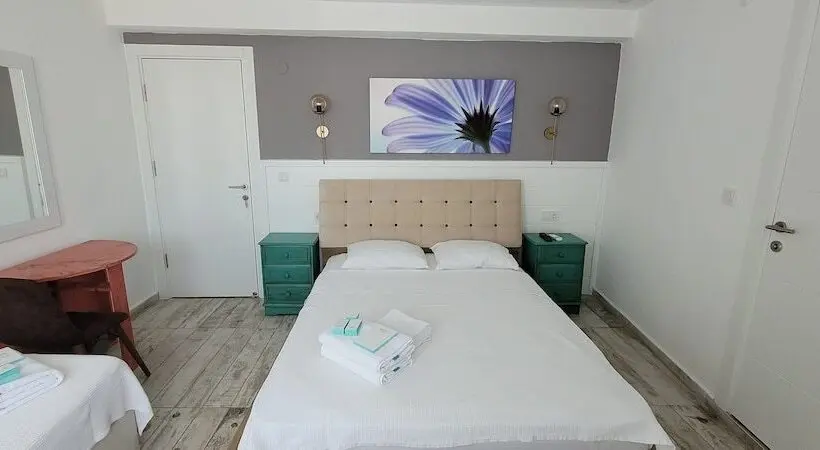 اتاق لوکس سه تخته, Tenes Otel