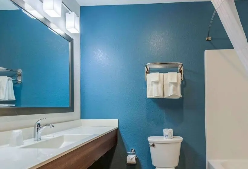 اتاق استاندارد با 2 تخت دوبل, Woodspring Suites Miramar