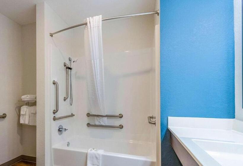 장애인을 위한 스탠다드 룸, Woodspring Suites Miramar
