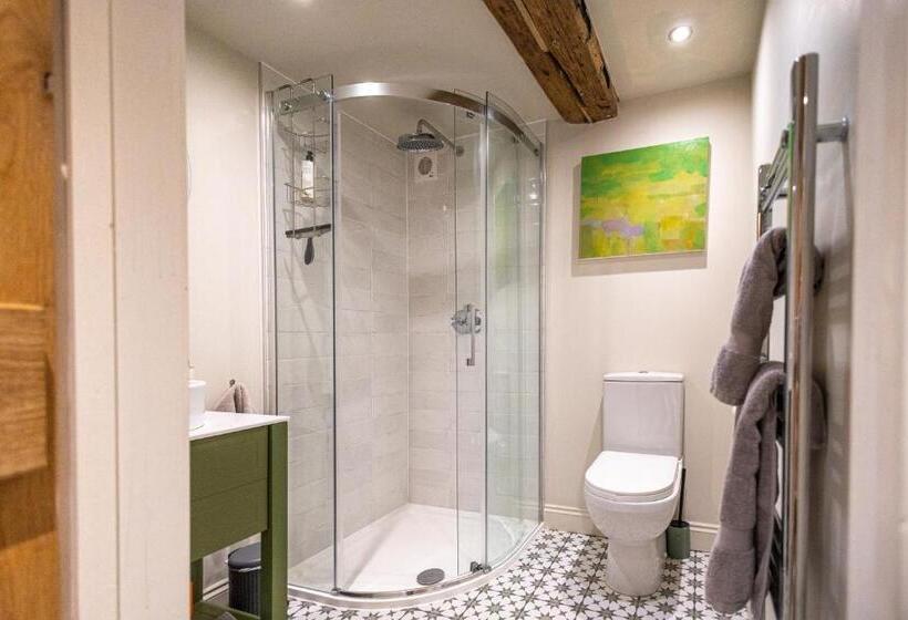 اتاق سوپریور با تخت بزرگ, Barton Cottage Bed And Breakfast