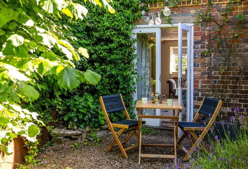 اتاق سوپریور با تخت بزرگ, Barton Cottage Bed And Breakfast