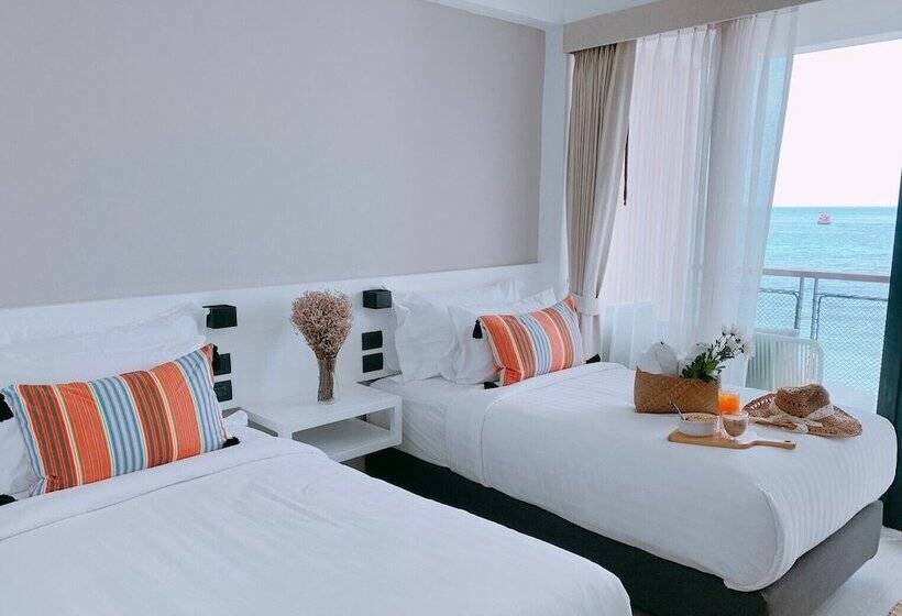 オーシャンビュースーペリアールーム, Blue Tao Beach Hotel   Sha Plus