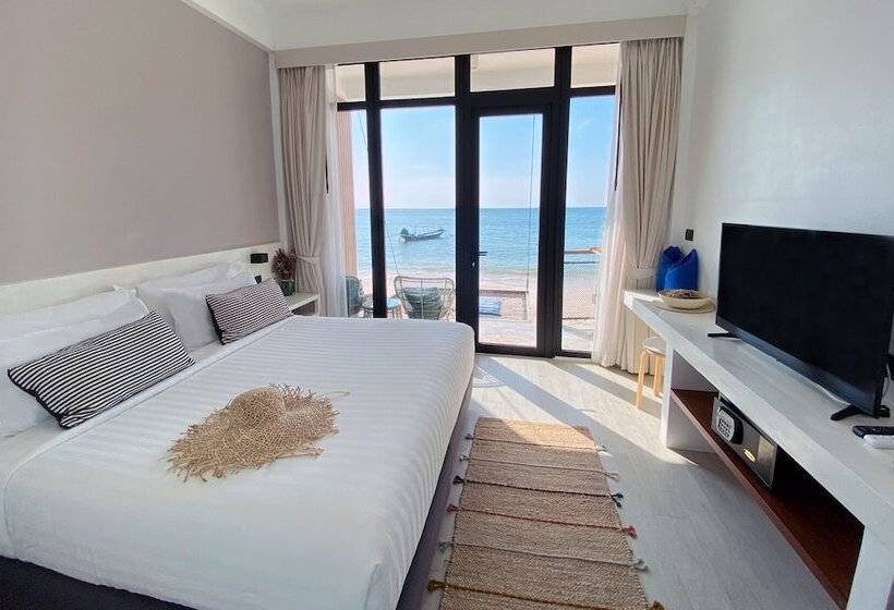 キングサイズベッドのスーペリアルーム, Blue Tao Beach Hotel   Sha Plus