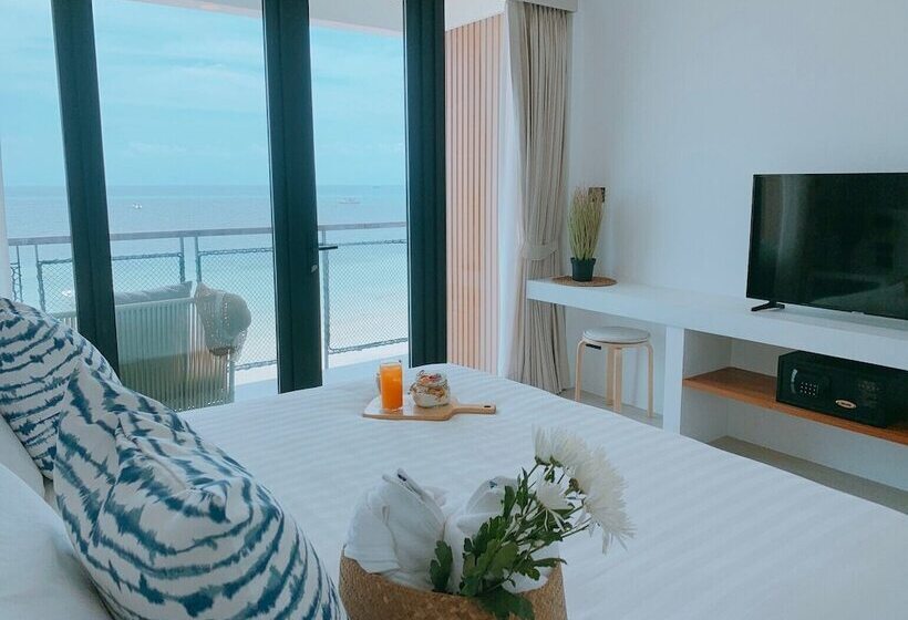 キングサイズベッドのスーペリアルーム, Blue Tao Beach Hotel   Sha Plus