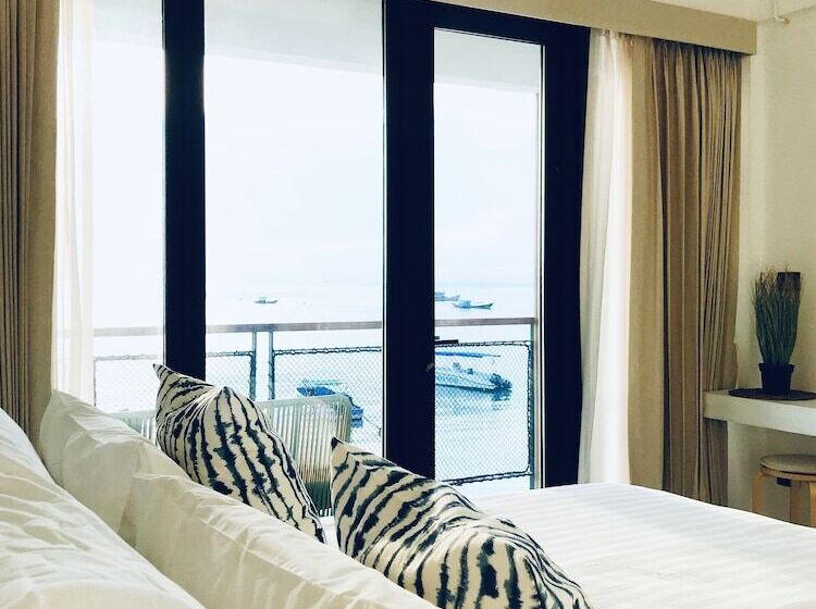 キングサイズベッドのスーペリアルーム, Blue Tao Beach Hotel   Sha Plus