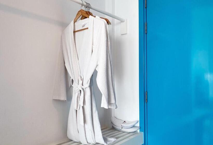 キングサイズベッドのスーペリアルーム, Blue Tao Beach Hotel   Sha Plus