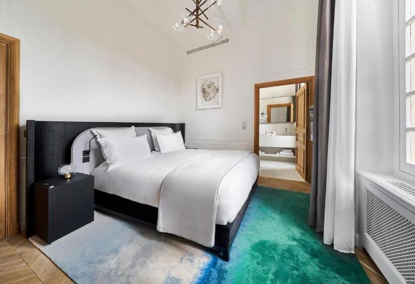 クラシックルーム, Chateau De La Gaude