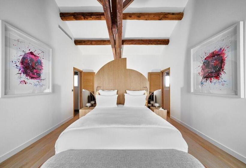 デラックスルーム, Chateau De La Gaude