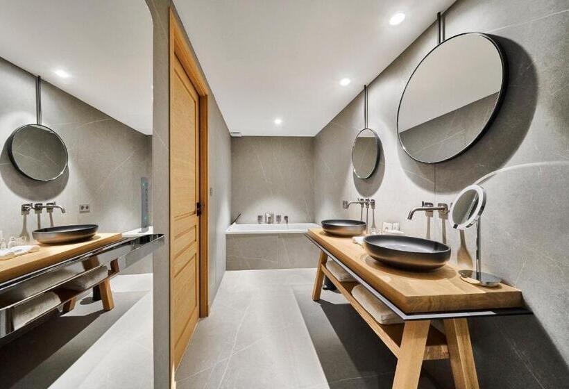 デラックスルーム, Chateau De La Gaude