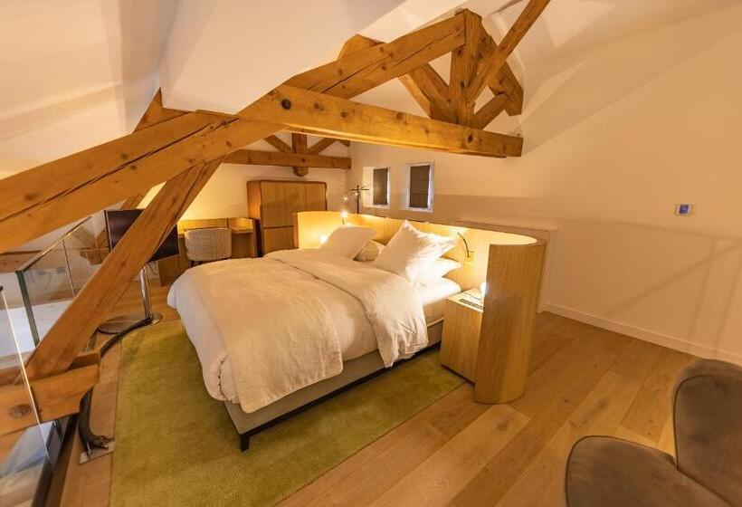 メゾネットスイート, Chateau De La Gaude