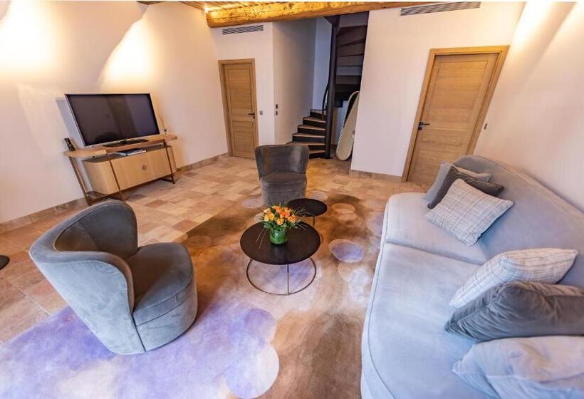 メゾネットスイート, Chateau De La Gaude