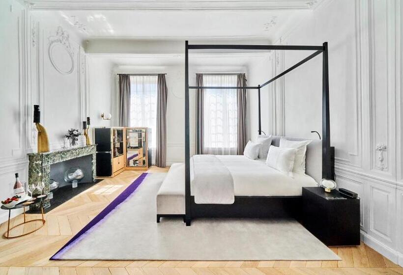 スイート, Chateau De La Gaude