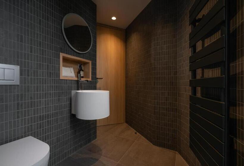 スタンダードルーム, Chateau De La Gaude