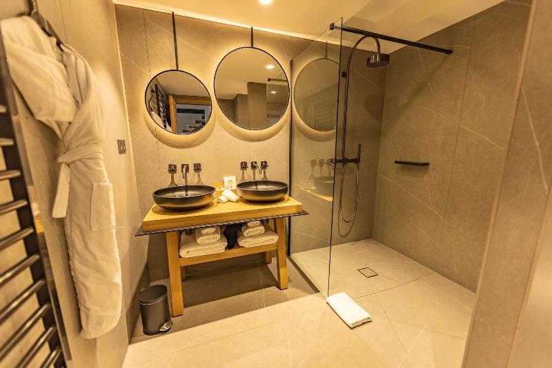 メゾネットスイート, Chateau De La Gaude