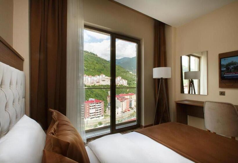 غرفة قياسية مطلّة علي الحديقة, Grand Mela