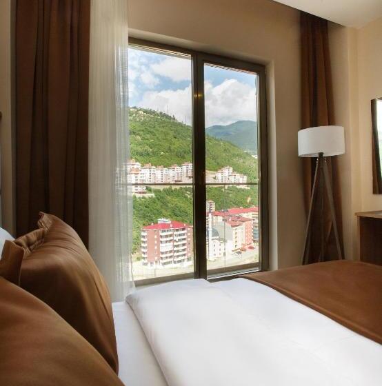 סוויטת ג'וניור נוף לגינה, Grand Mela